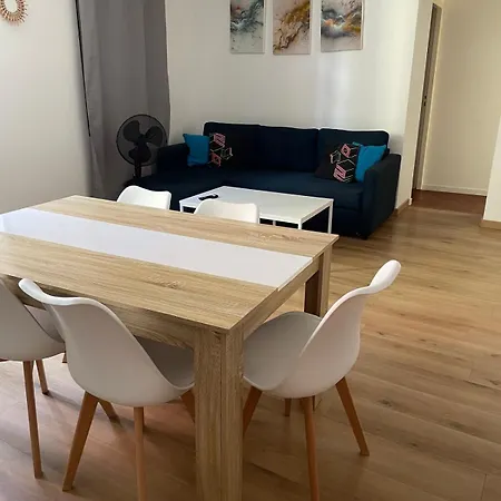 Gaudi Centre Historique